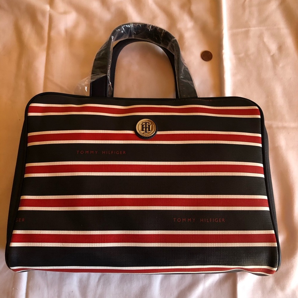 Tommy Hilfiger cosmetic bag NWT